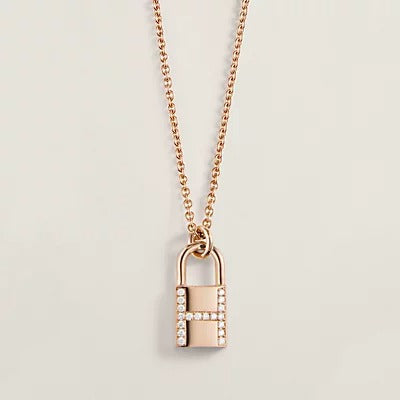 [Mystic]HM ADVANCED NICHE LOCK HEAD NECKLACE DIAMONDS