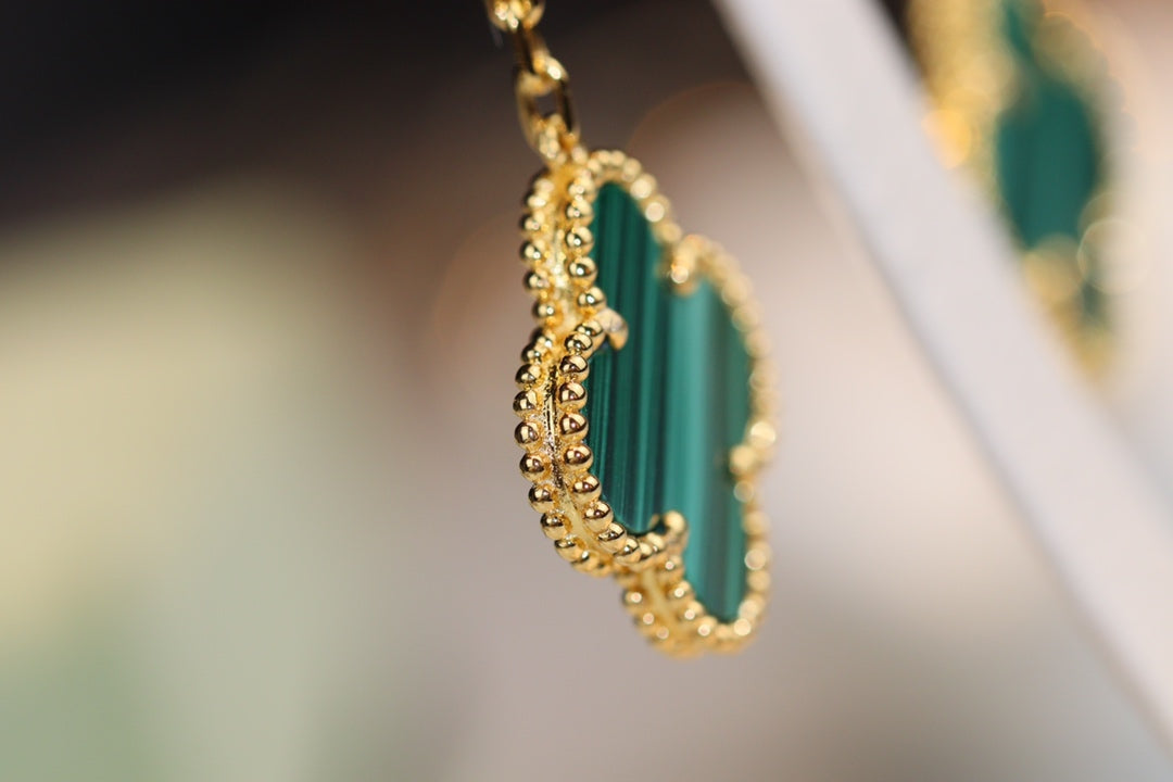 [Mystic Crown]CLOVER EARRINGS GOLD MALACHITE DIAMOND 3 MOTIF