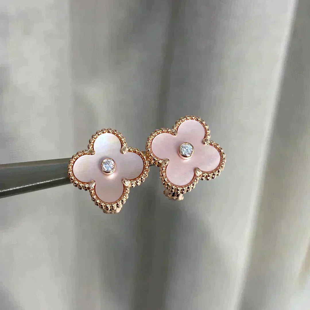 [Mystic Crown]CLOVER MEDIUM 1 MOTIFS  PINK MOP DIAMOND EARRINGS