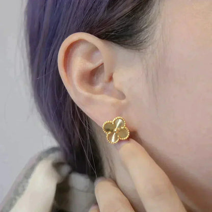 [Mystic]CLOVER MEDIUM 1 MOTIFS LASER EARRINGS