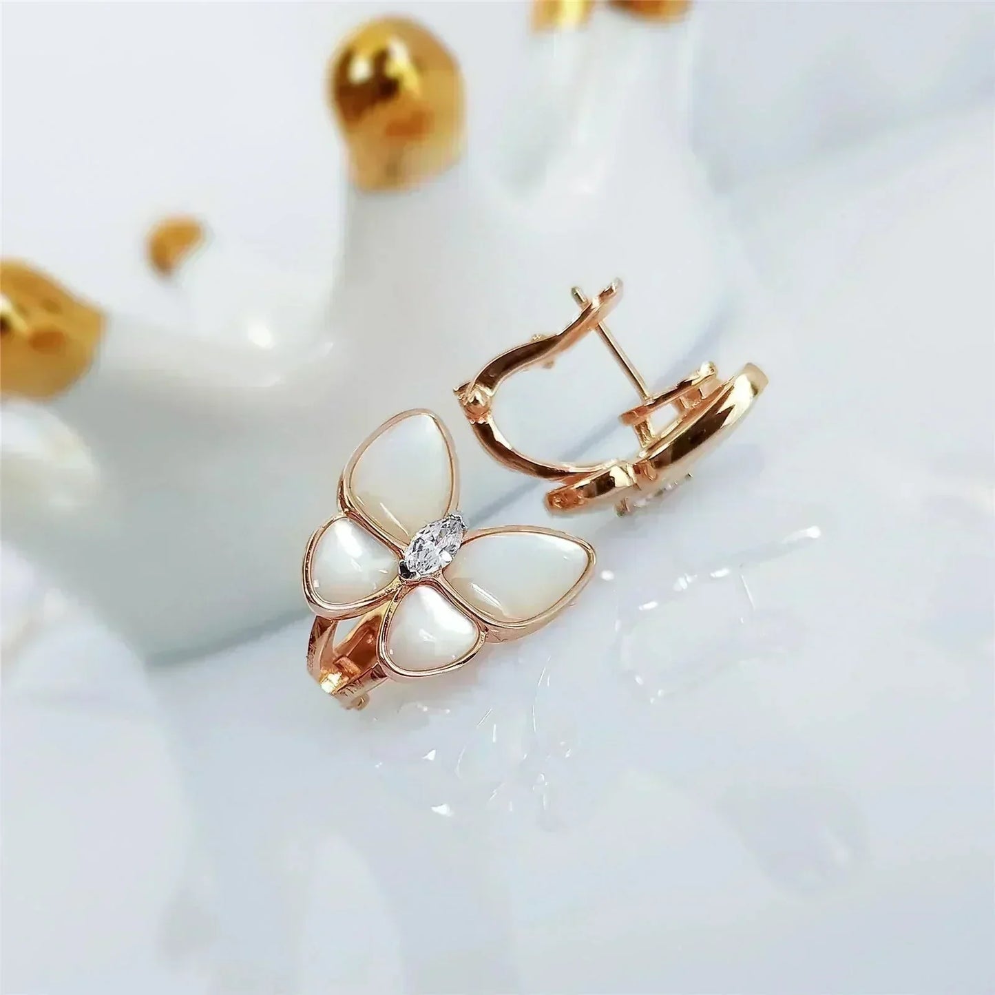 [Mystic]BUTTERFLY MOP DIAMOND EARRINGS