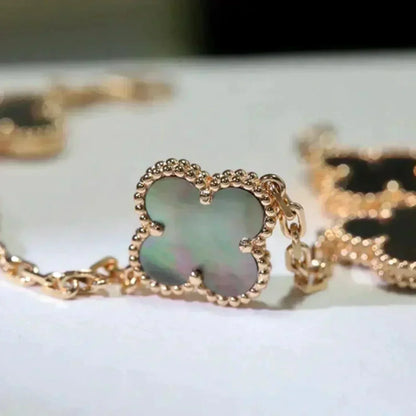 [Mystic]CLOVER 5 MOTIF GRAY MOP  BRACELET