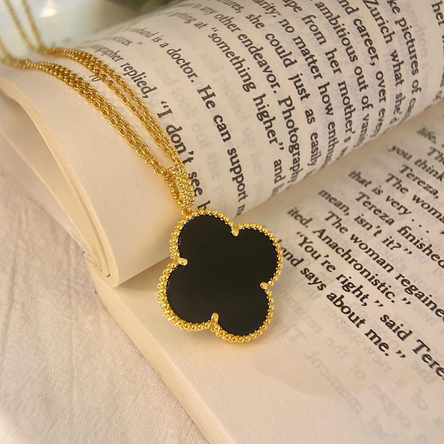 [Mystic]CLOVER 25MM NECKLACE GOLD ONYX