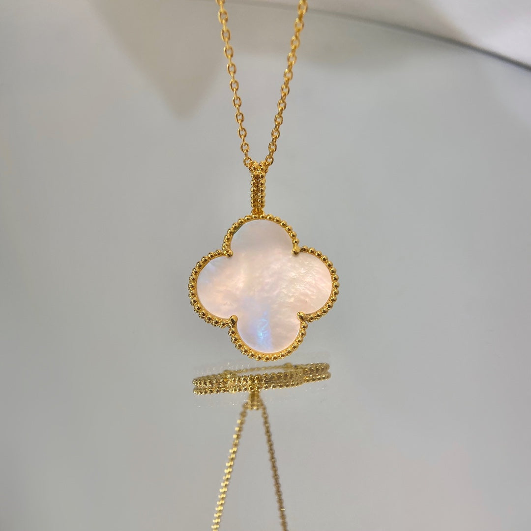 [Mystic]CLOVER 25MM MOP LARGE PENDANT NECKLACE