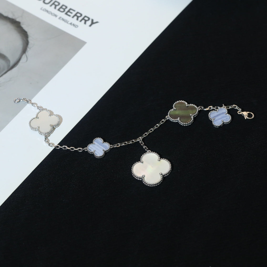 [Mystic]CLOVER BRACELET 5 MOTIFS MOP CHALCEDONY SILVER