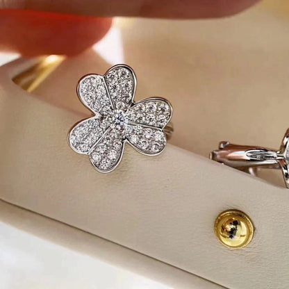 [Mystic Crown]CLOVER COMOS DIAMOND EARRINGS SILVER