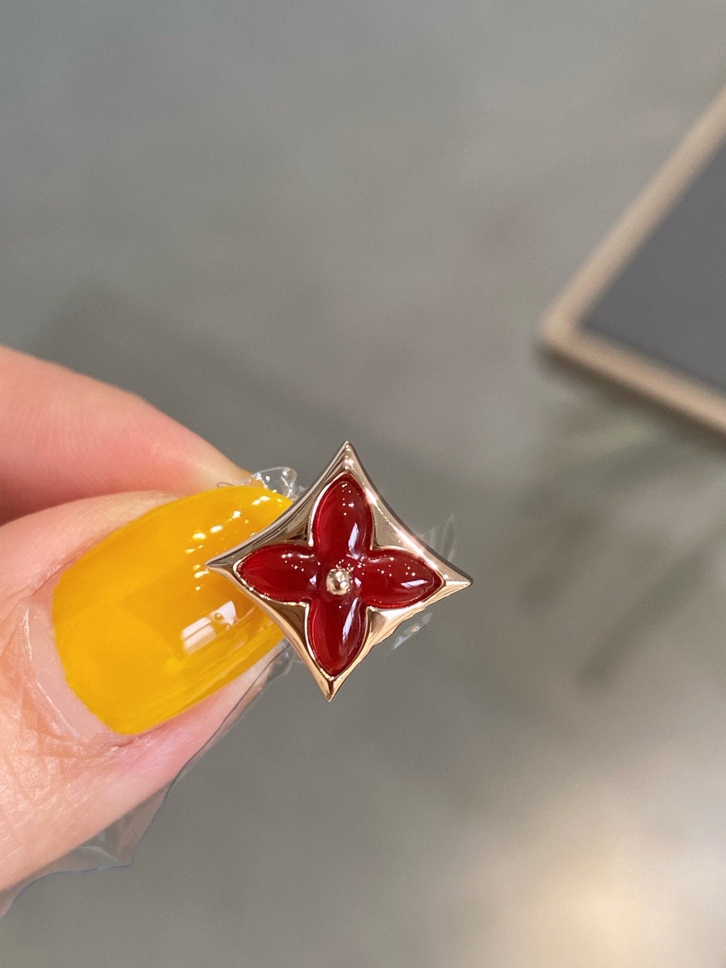 [Mystic]STAR AND SUN PINK GOLD CARNELIAN STUD EARRINGS