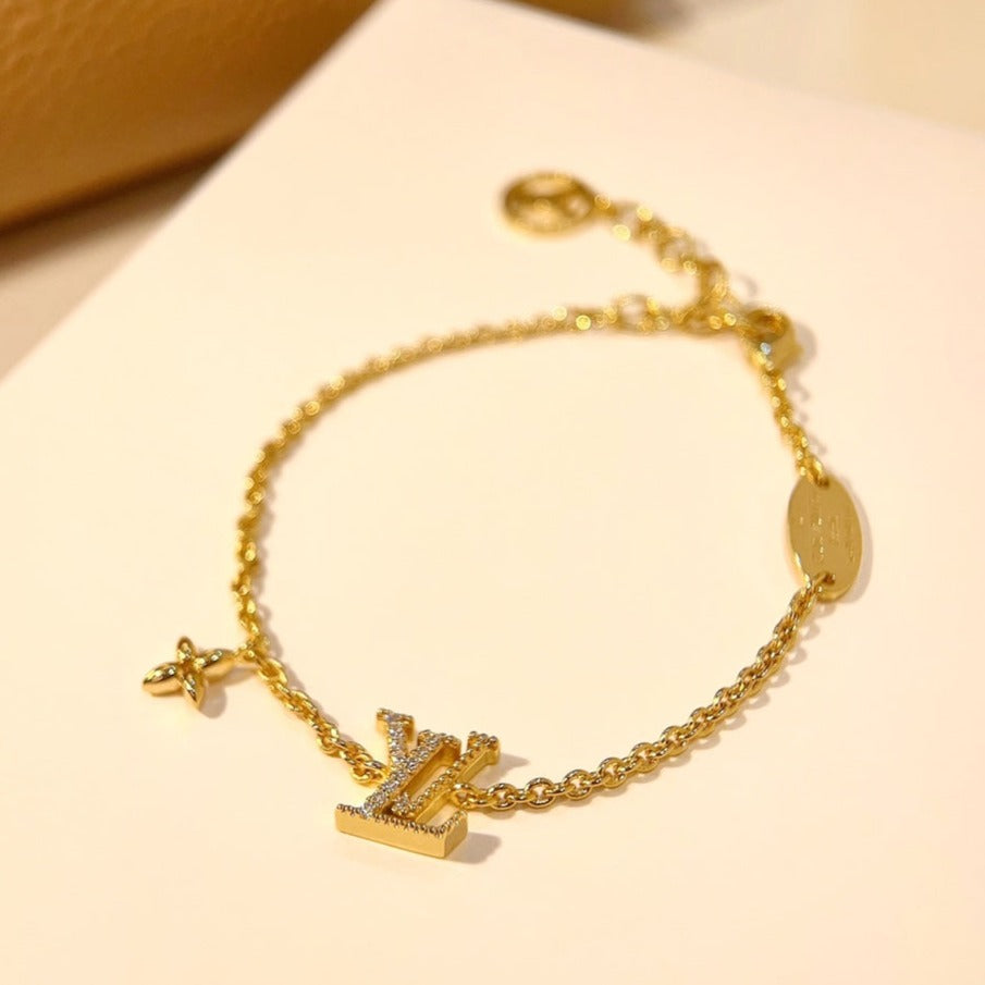 [Mystic]LOGO STAR MOTIF GOLD BRACELET