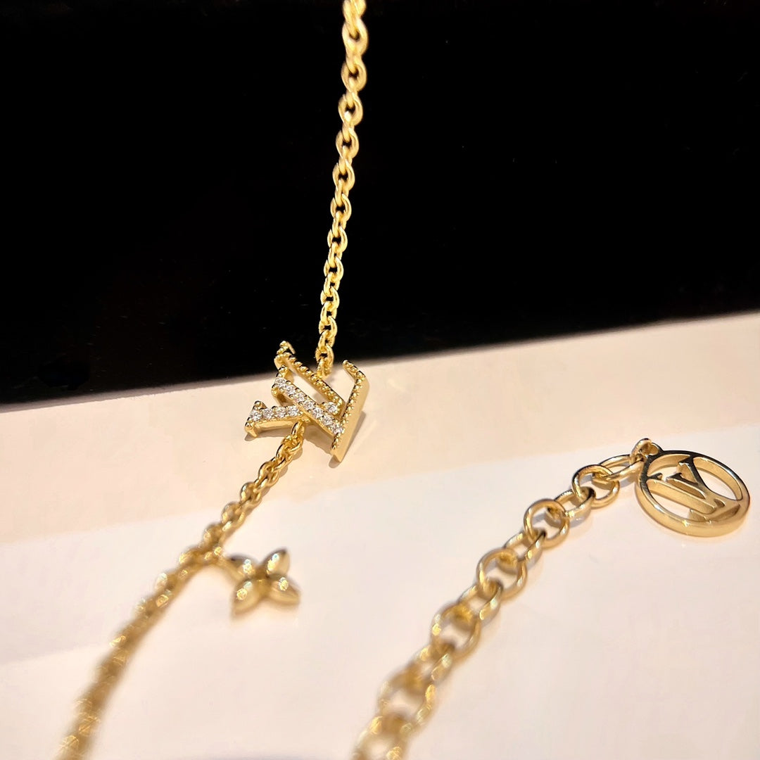 [Mystic]LOGO STAR MOTIF GOLD BRACELET