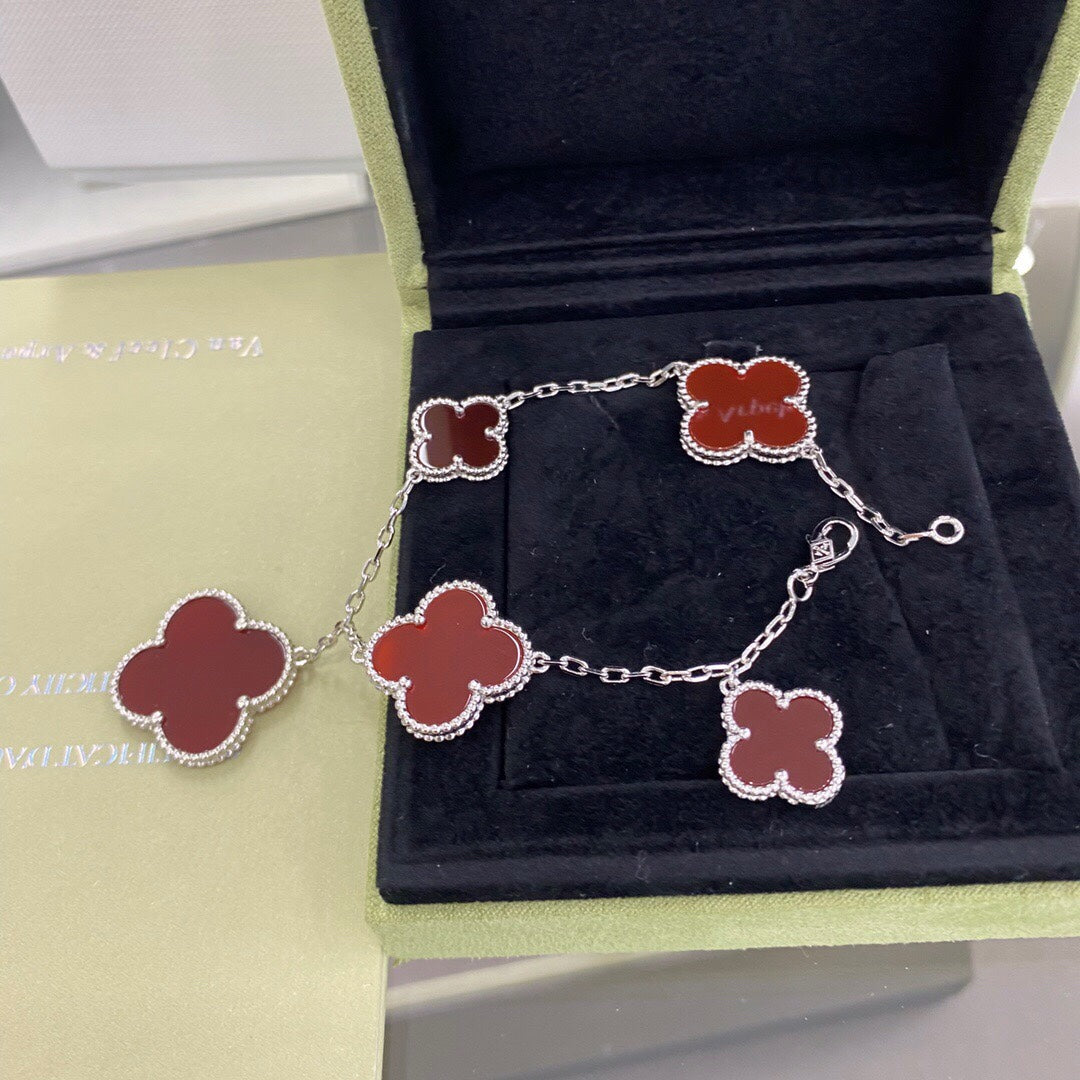 [Mystic]CLOVER 5 MOTIFS SIVLER CARNELIAN BRACELET
