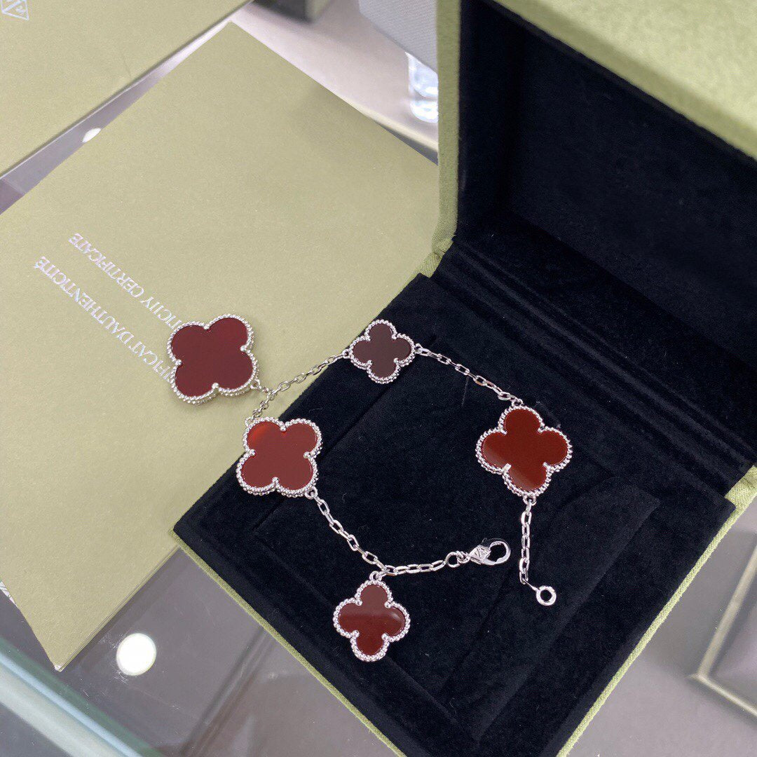 [Mystic]CLOVER 5 MOTIFS SIVLER CARNELIAN BRACELET