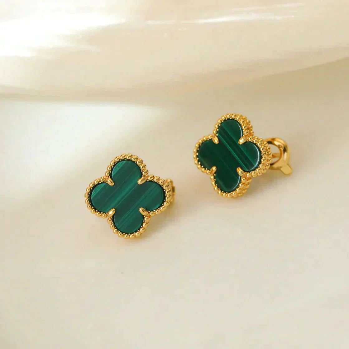 [Mystic Crown]CLOVER MEDIUM 1 MOTIFS MALACHITE  EARRINGS