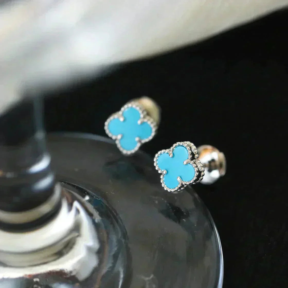 [Mystic]CLOVER MINI 9.5MM ONYX STUD EARRINGS SILVER