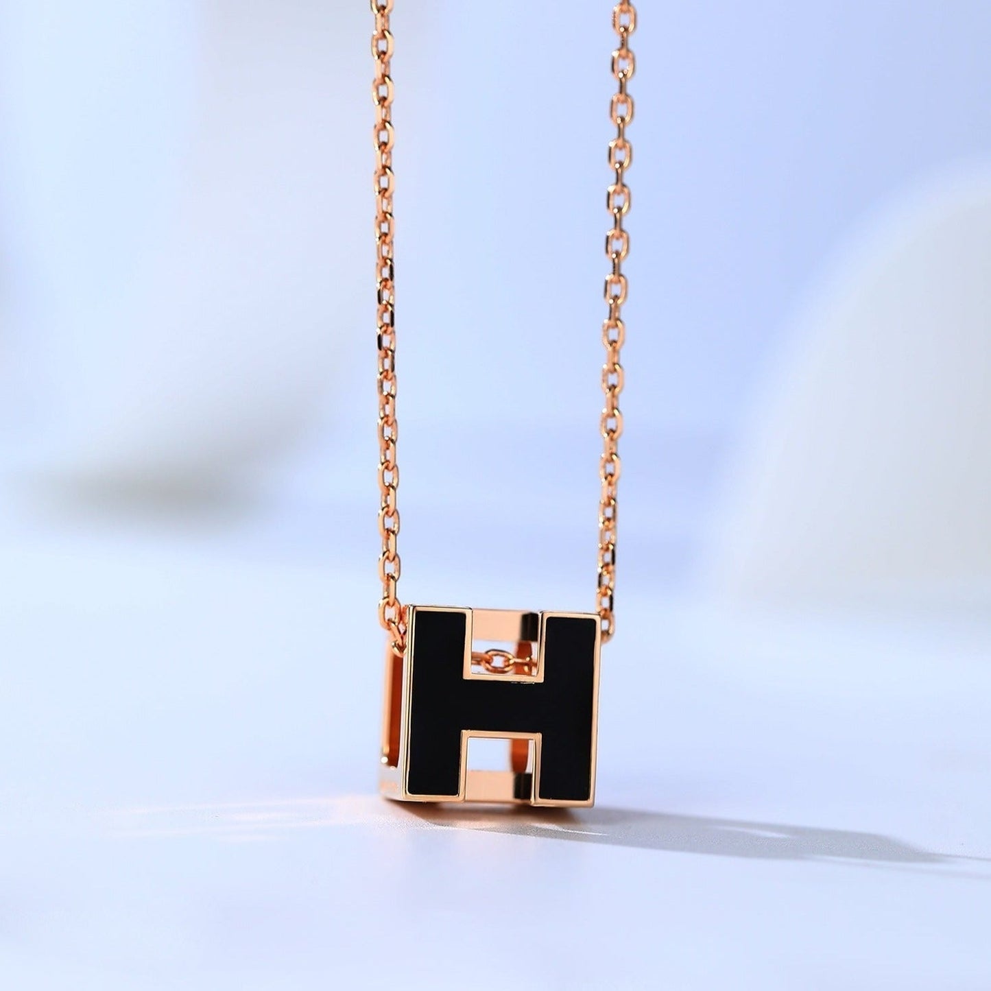 [Mystic]H CAGE PINK GOLD NECKLACE
