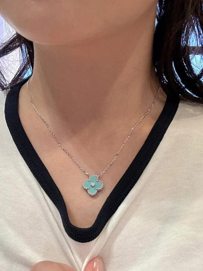 [Mystic]CLOVER 1 DIAMOND LIGHT BLUE SILVER NECKLACE
