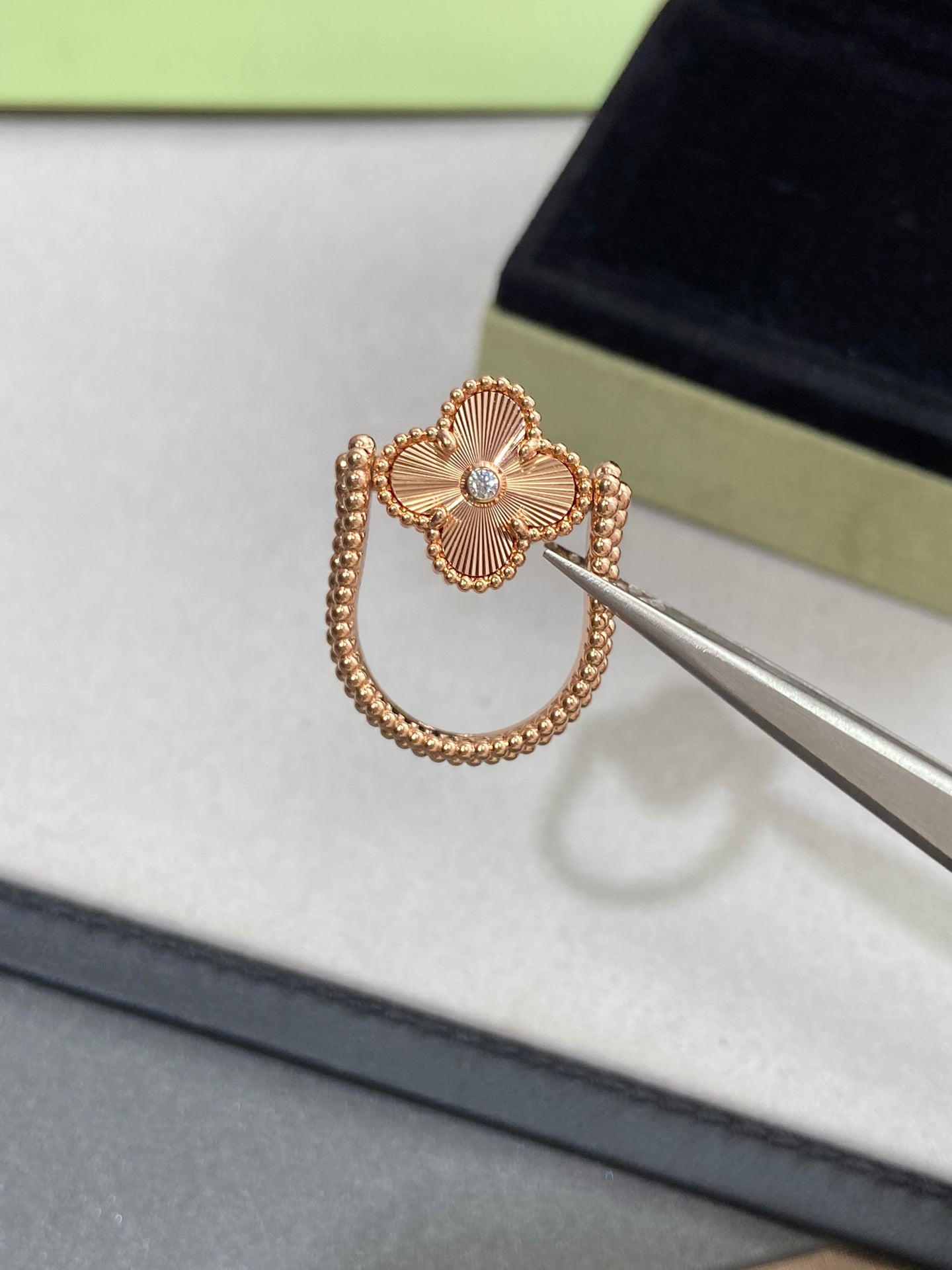 [Mystic Crown]CLOVER RIVERSIBLE ROSE GOLD RING