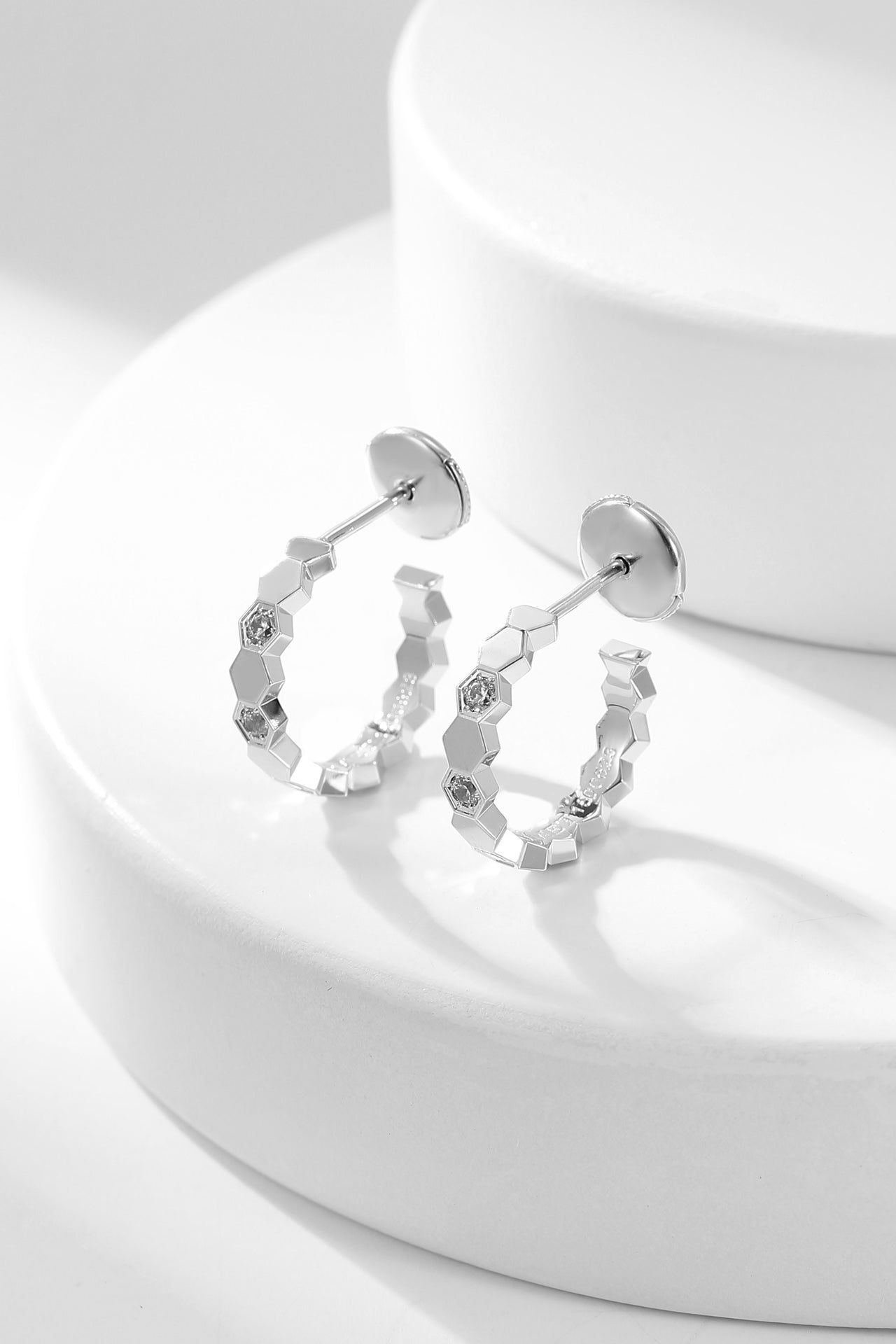 [Mystic]BEE LOVE DIAMOND HOOP EARRINGS