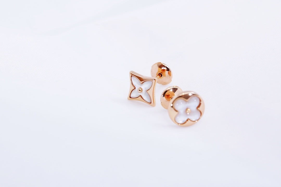 [Mystic]STAR AND SUN PINK GOLD MOP STUD EARRINGS