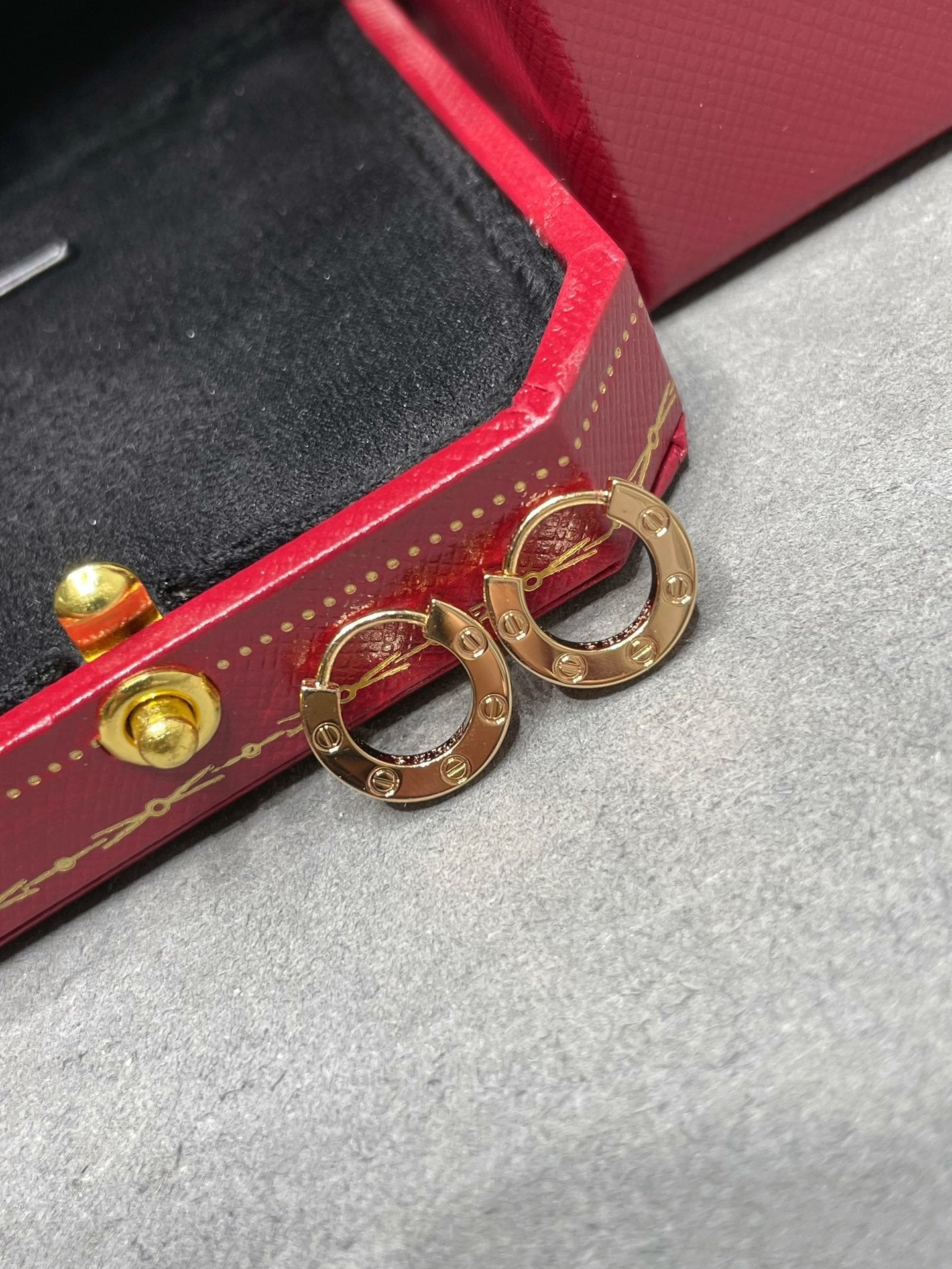 [Mystic]LOVE MINI EARRINGS