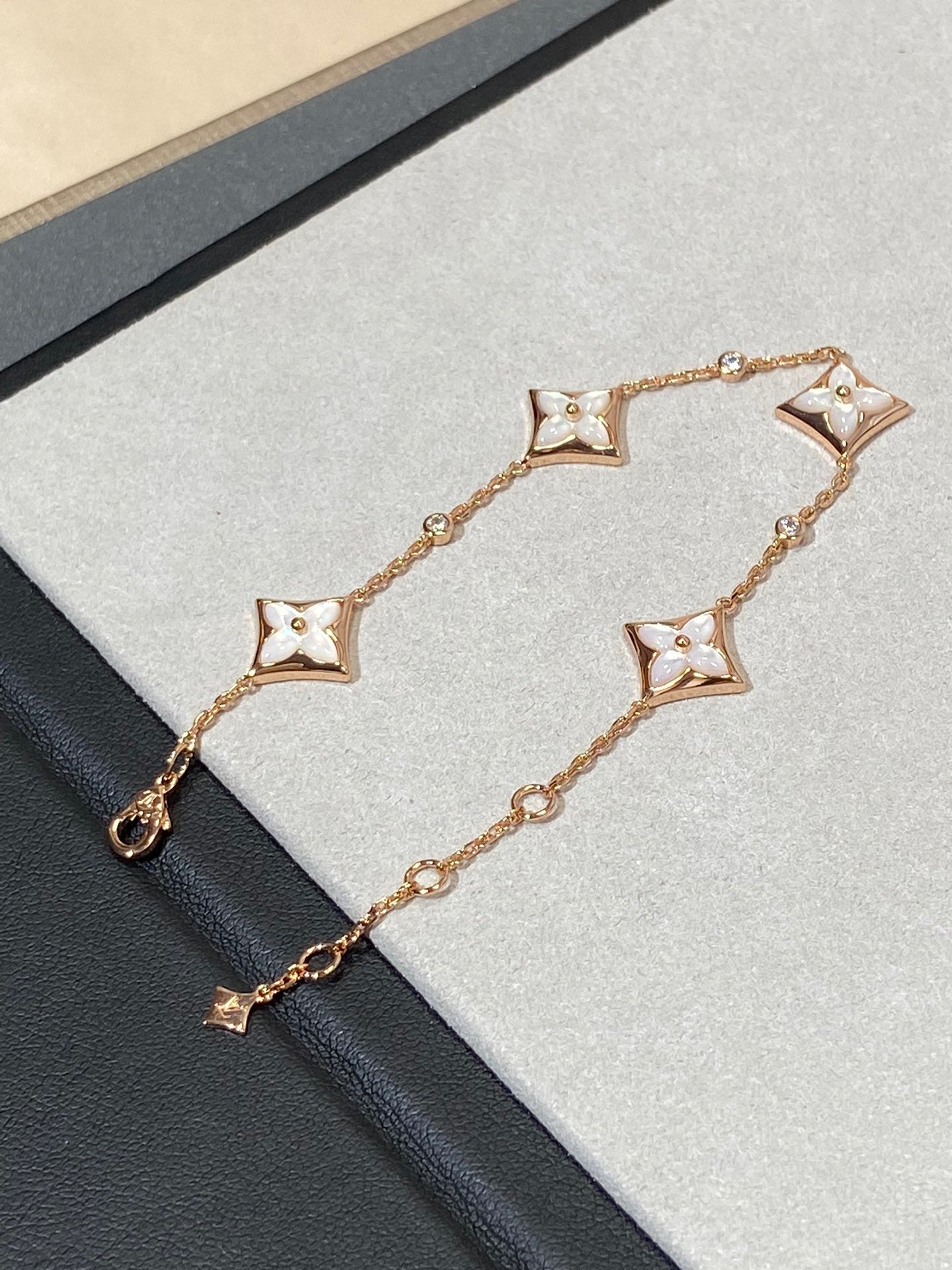 [Mystic]STAR 4 MOTIF MOP DIAMOND PINK GOLD BRACELET