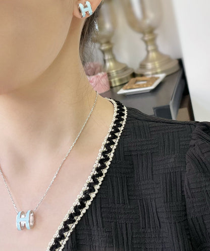 [Mystic]POP H SKY BLUE STUD EARRINGS