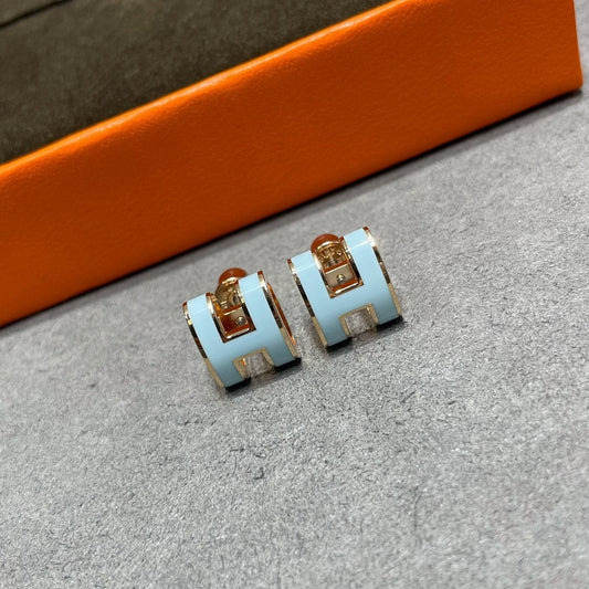 [Mystic]POP H SKY BLUE STUD EARRINGS