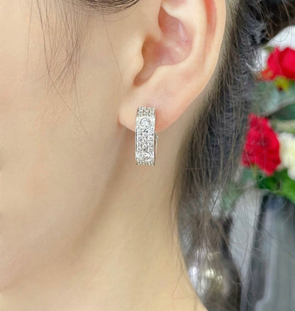 [Mystic]LOVE 5.5MM DIAMOND PAVED EARRINGS