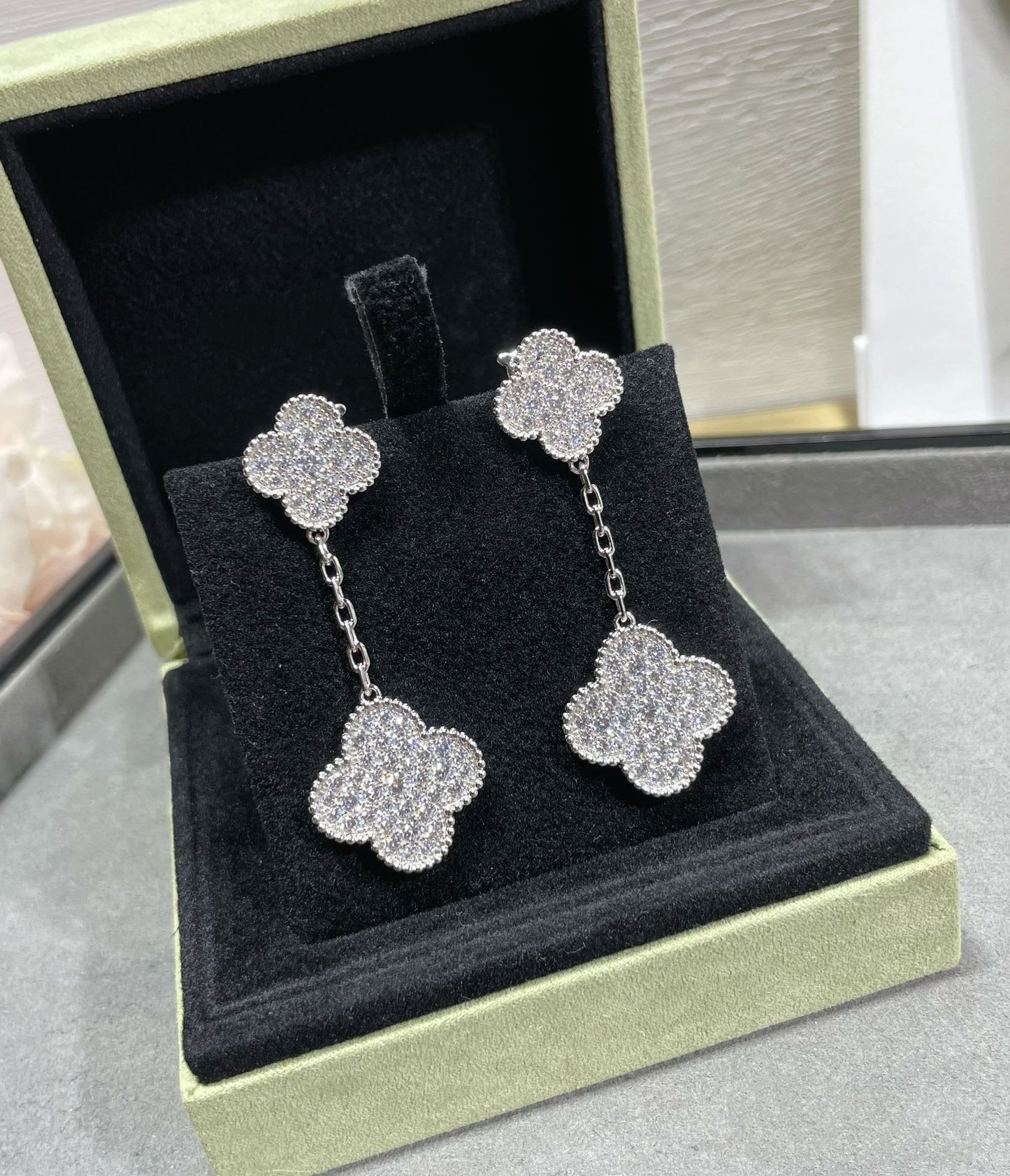 [Mystic]CLOVER 2 MOTIFS DIAMOND PAVED SILVER EARRINGS