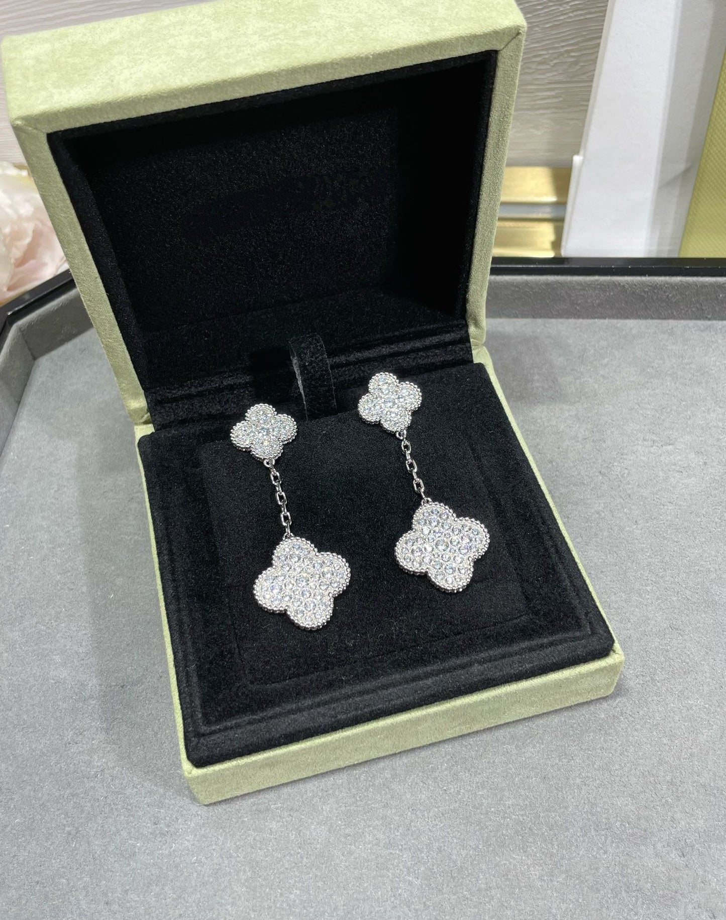 [Mystic]CLOVER 2 MOTIFS DIAMOND PAVED SILVER EARRINGS