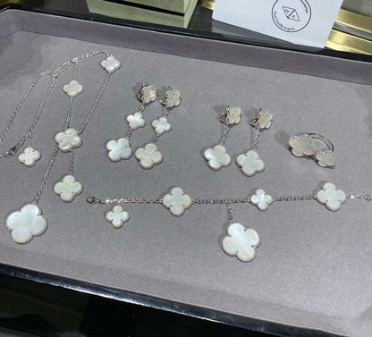 [Mystic]CLOVER 5 MOTIF WHITE MOP SILVER BRACELET