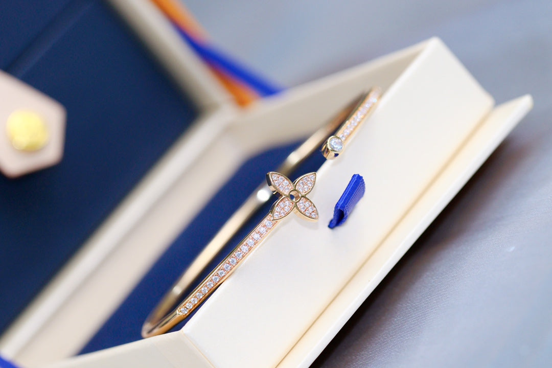 [Mystic]IDYLLE PINK GOLD OPEN BRACELET DIAMOND PAVED