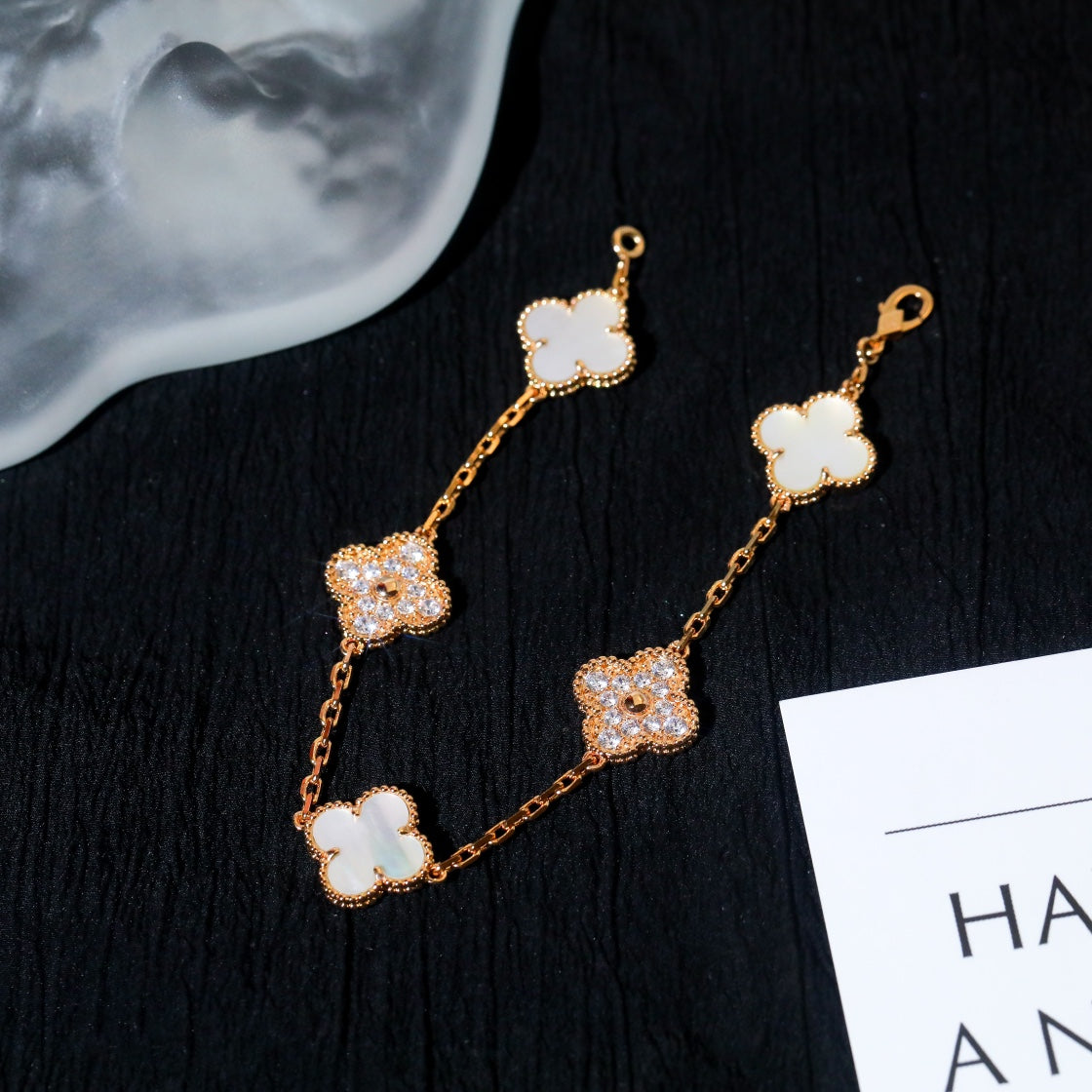 [Mystic]CLOVER BRACELET 5 MOTIF WHITE MOP DIAMOND