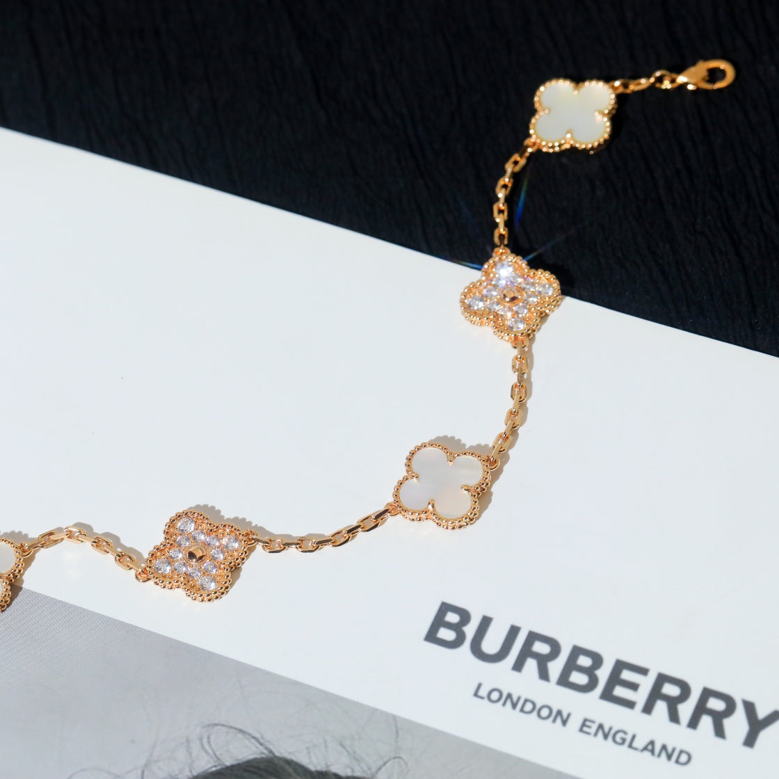 [Mystic]CLOVER BRACELET 5 MOTIF WHITE MOP DIAMOND