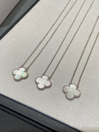[Mystic]CLOVER MEDIUM SILVER WHITE MOP NECKLACE
