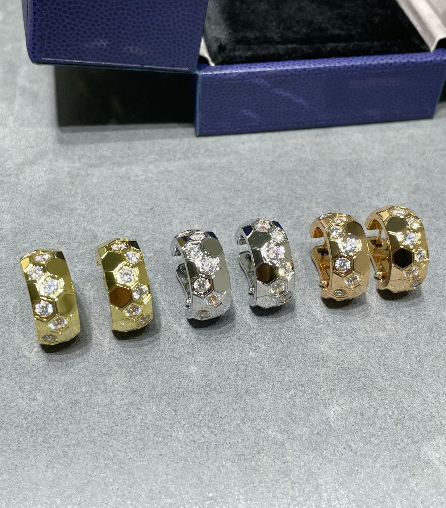 [Mystic]BEE LOVE DIAMOND HOOP EARRINGS