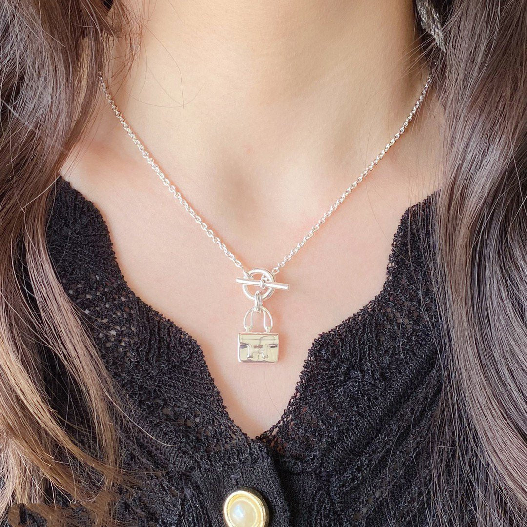 [ミスティック]コンスタンス ペンダント シルバーネックレス