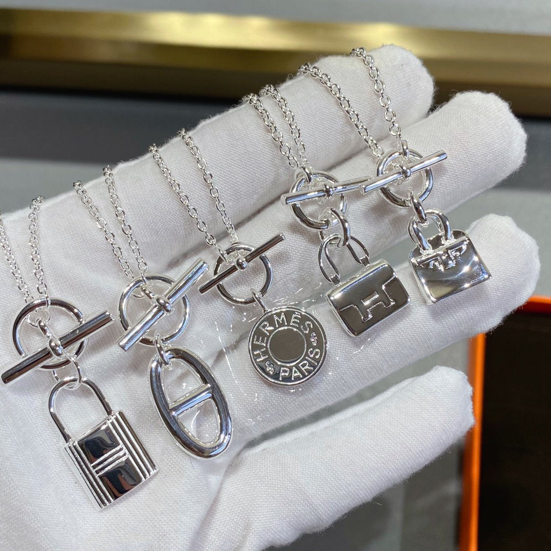 [ミスティック]コンスタンス ペンダント シルバーネックレス