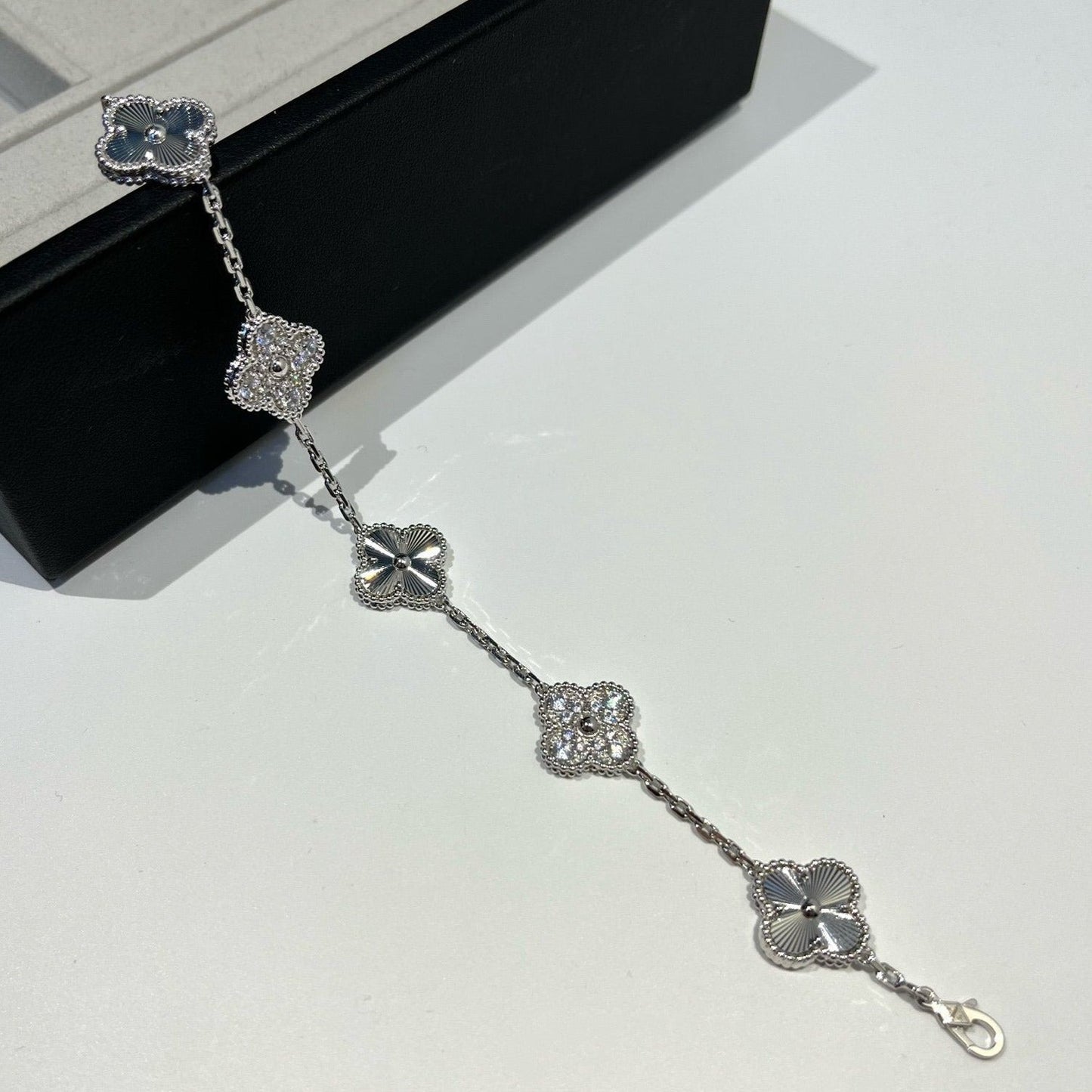 [Mystic]CLOVER 5 MOTIF SILVER DIAMOND BRACELET