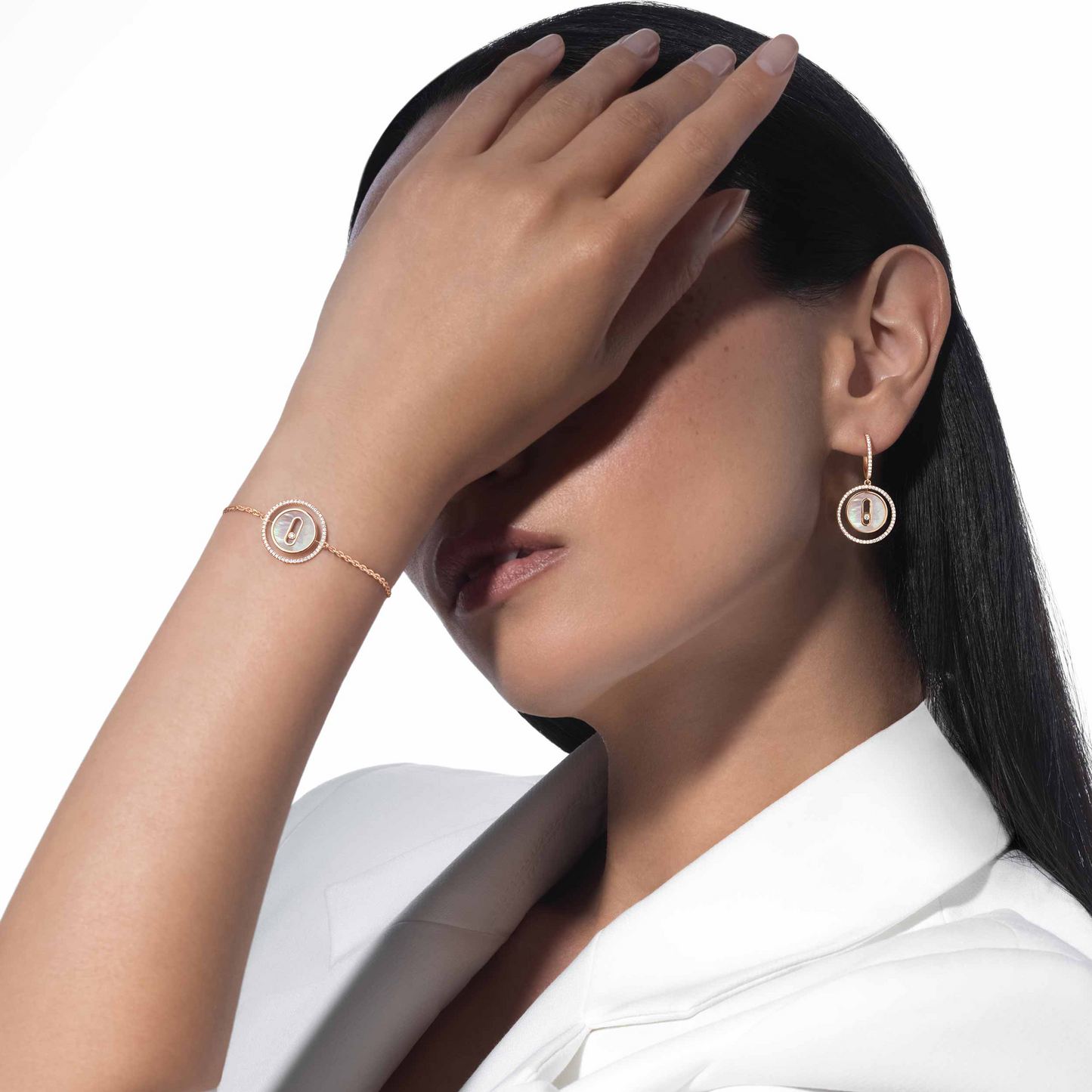 [Mysitc]  MOVE WHITE MOTHER OF PEARL PINK GOLD DIAMOND BRACELET