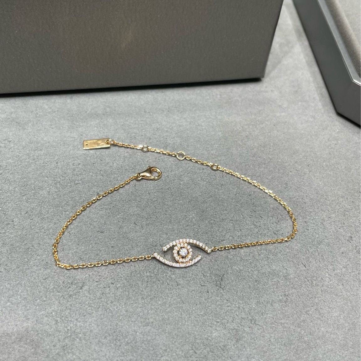 [Mysitc]  Eye Pave-Set Diamond Bracelet