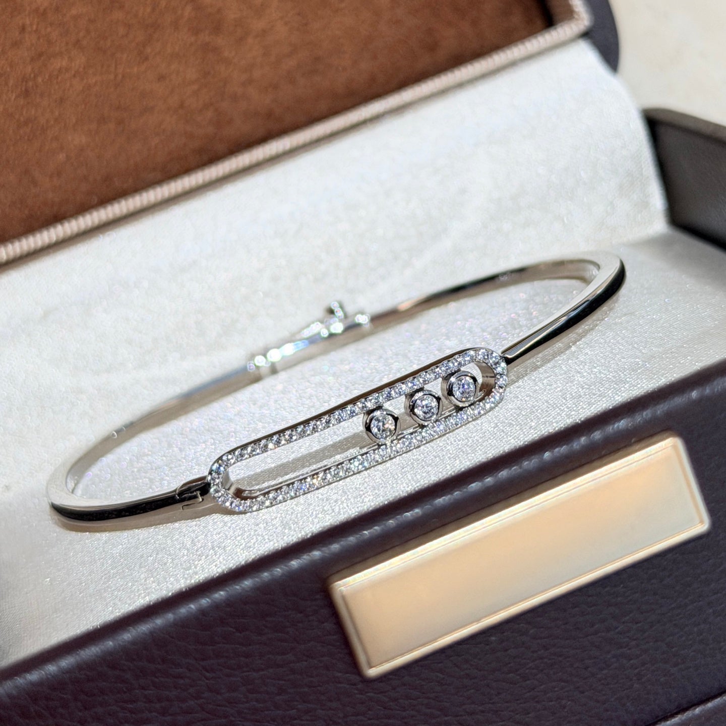 [Mysitc] Move Pavé Diamond Bangle Bracelet M