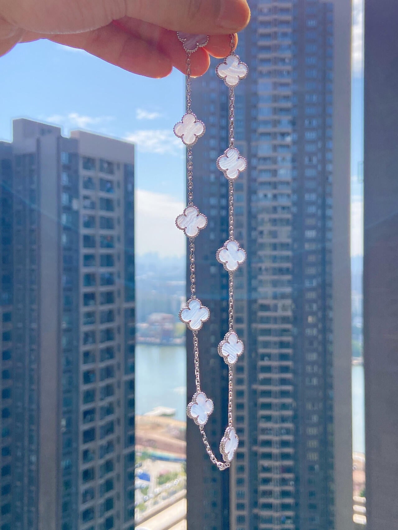 [Mystic]CLOVER 10 MOTIFS BLUE CHALCEDONY NECKLACE