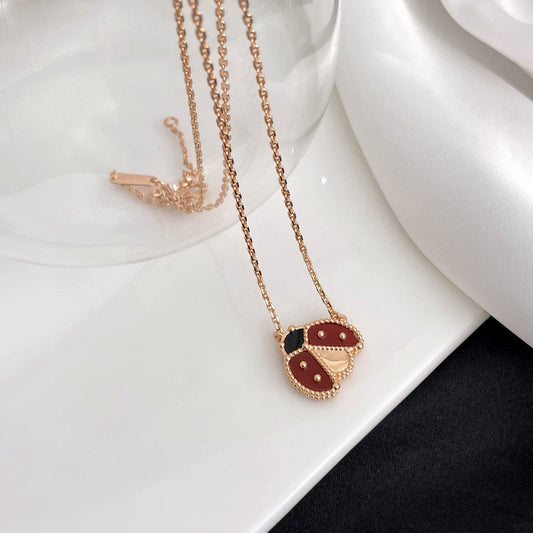 [Mystic]LUCKY  CARNELIANS LADYBUG NECKLACE