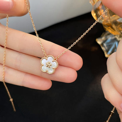 [Mystic Crown]LUCKY  WHITE MOP  PLUM BLOSSOM NECKLACE