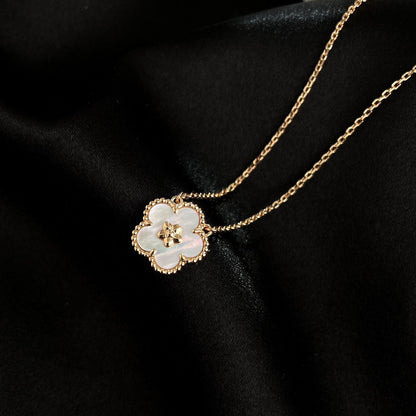[Mystic]LUCKY  WHITE MOP  PLUM BLOSSOM NECKLACE