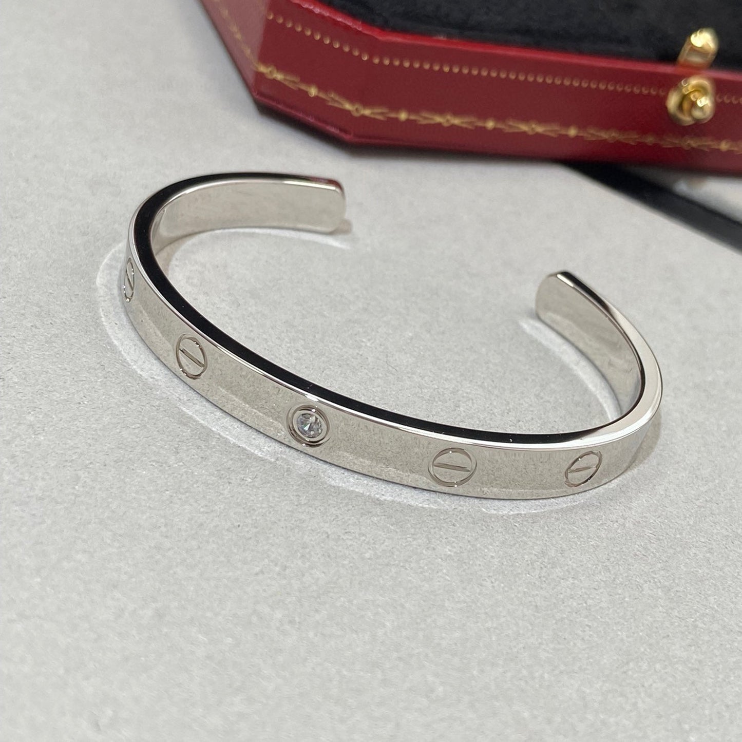 [Mystic]LOVE BRACELET 6.1MM 1 DIAMOND OPEN CUFF