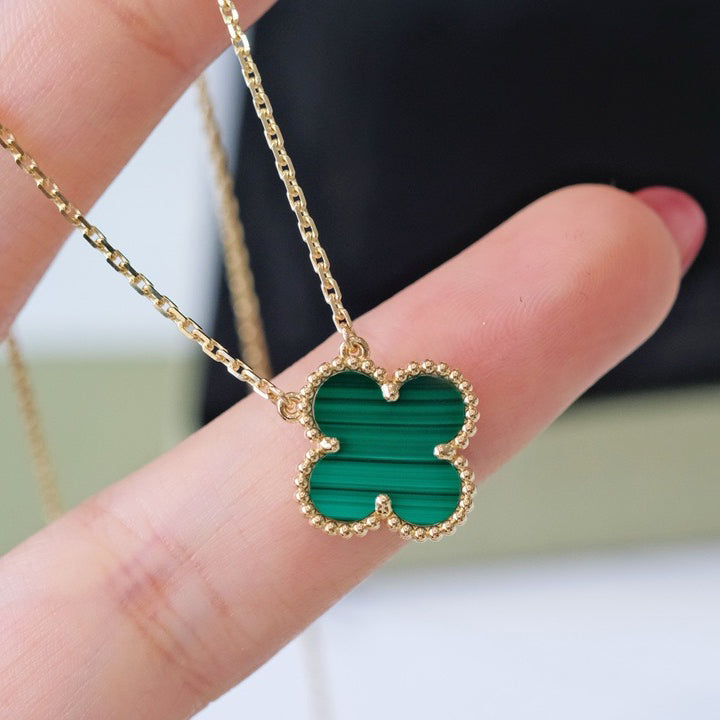 [Mystic]CLOVER 15MM MALACHITE SINGLE FLOWER  NECKLACE