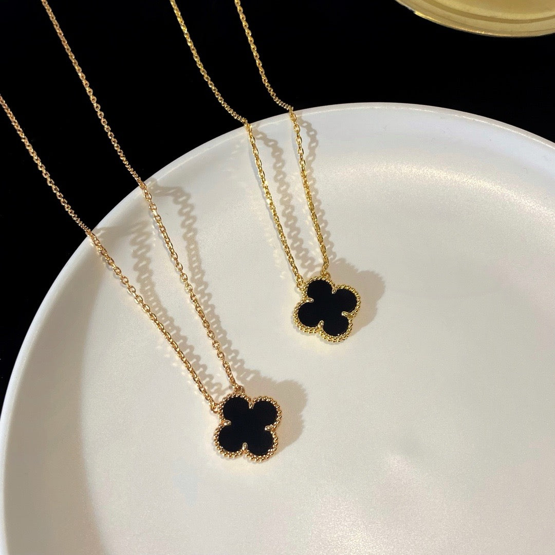 [Mystic]CLOVER 15MM BLACK ONYX SINGLE FLOWER NECKLACE