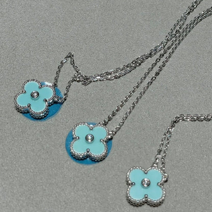 [Mystic]CLOVER 1 DIAMOND LIGHT BLUE SILVER NECKLACE
