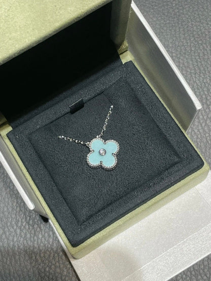 [Mystic]CLOVER 1 DIAMOND LIGHT BLUE SILVER NECKLACE